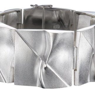 Kalevala, Kalevala Kuunsilta rannekoru, Art by