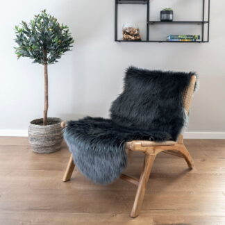 House Nordic keinotekoinen lampaantalja 60x180 cm harmaa