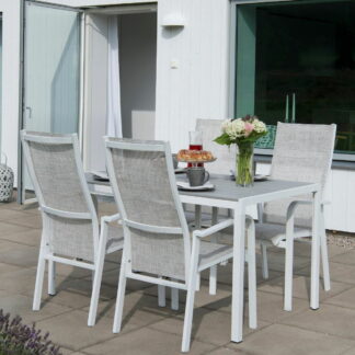 Hillerstorp Hånger 4-hengen ruokailuryhmä säätötuoleilla, valkoinen/harmaa