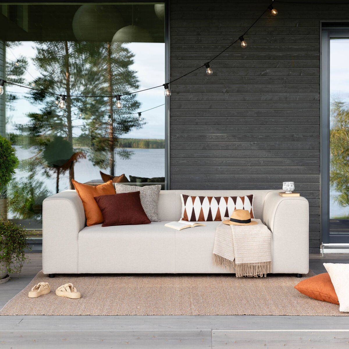 Huuma 3-istuttava sohva vaalea beige