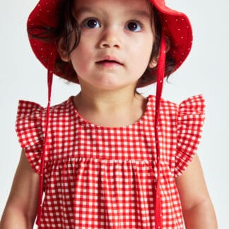 Ruudullinen mekko röyhelöhihoilla