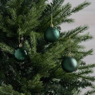 Winteria kuusenpallot 12 kpl Ø6 cm tummanvihreä sekoitus
