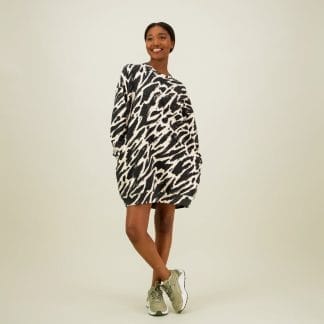 Sophy Sweater Dress -Collegemekko | Licorice - XXL