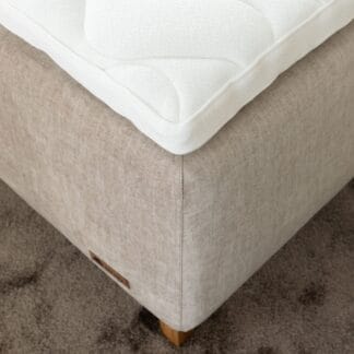 Unia Platina runkopatjasänky 120 L luonnonkumi, shampanja jalat, beige Vogue 0