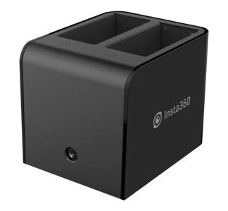 Insta360 - Akkupakkaus - 2 ulostuloa - P/N: CINPRBT/A