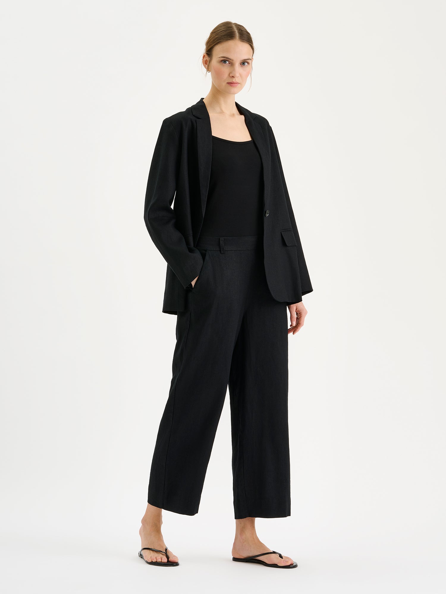 Nanso SAARI culottes-pellavahousut - musta-42