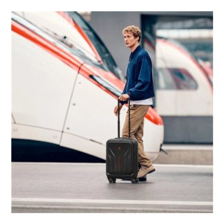 Wenger Amplix Hardside Carry-On matkalaukku / vaunu lajitella